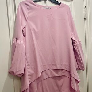 Lavender hi/low top. Size Medium, never worn.